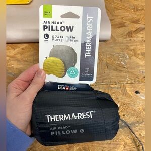 NWT Thermarest Air Head Pillow Size Large
